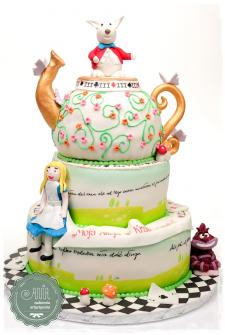 Tort urodzinowy - Herbatka z Alicją